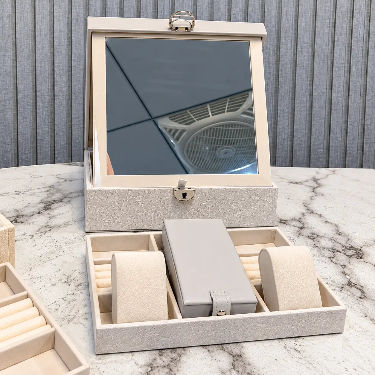 Luxury Compact Jewellery Organizer Box | Jewellery Storage Case