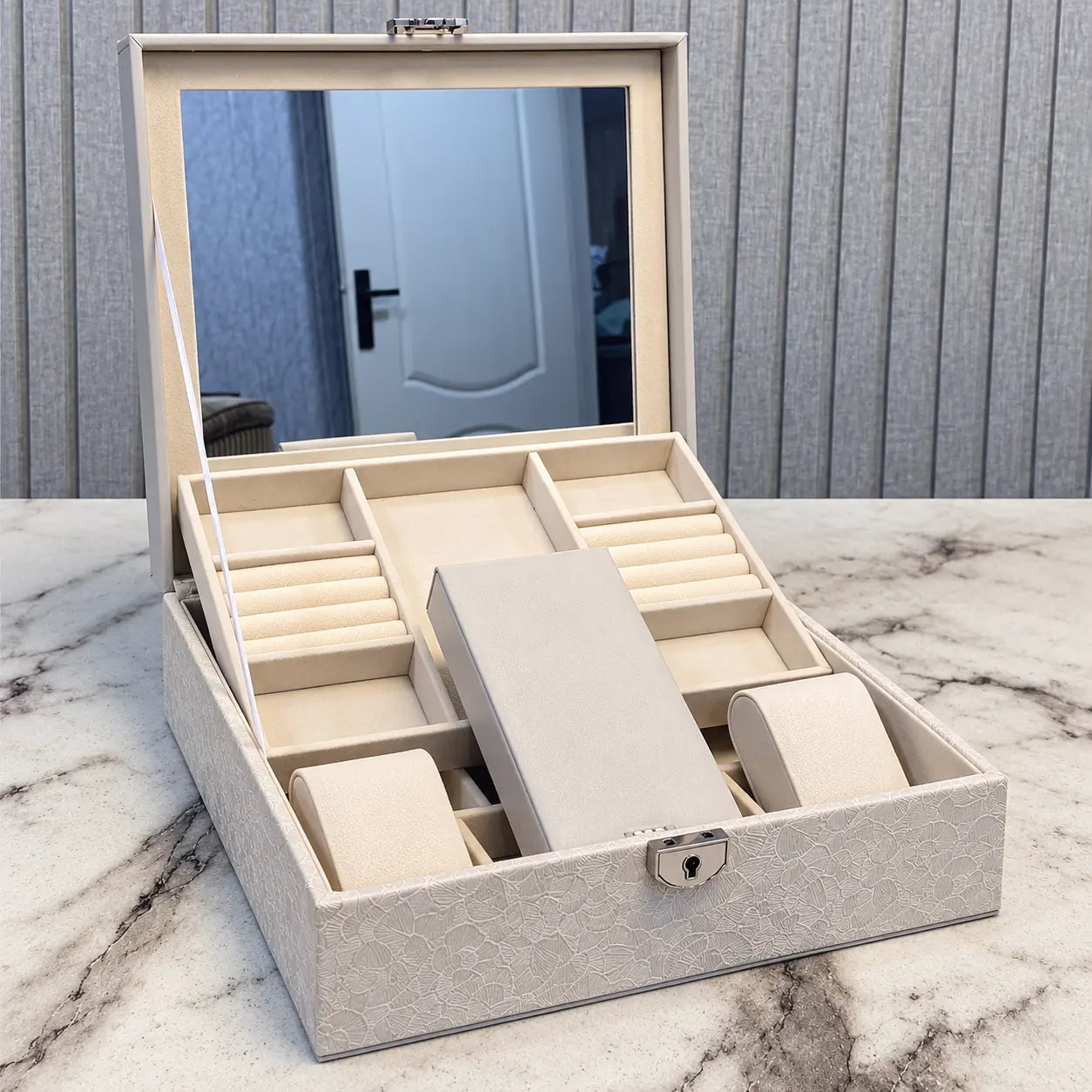 Luxury Compact Jewellery Organizer Box | Jewellery Storage Case